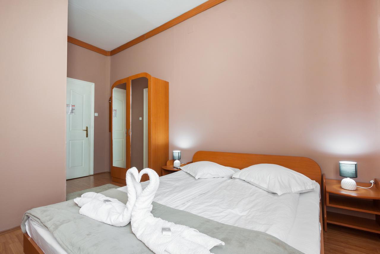 Szilagyi Hotel&Restaurant Георгени Экстерьер фото